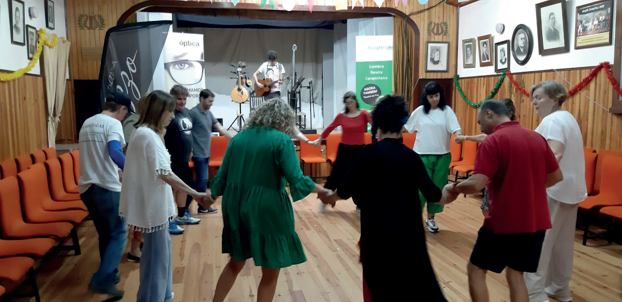 Dança na Dez de Agosto
